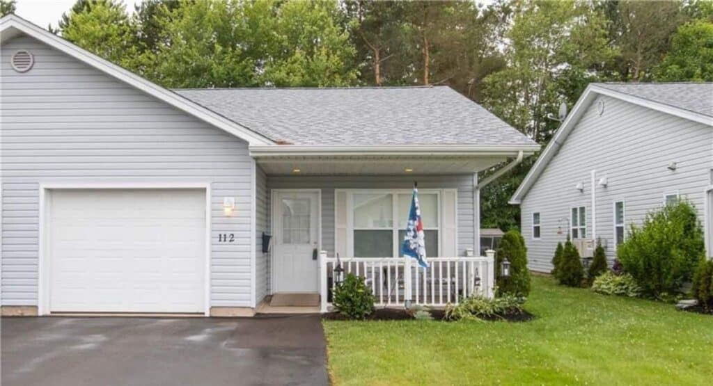 112 Colton Avenue Condo for sale